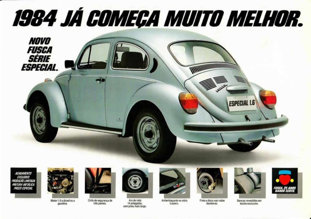 Fusca Série Love 1984, edição especial popular conhecida pela cor Azul Copa e adesivos 'Love'.