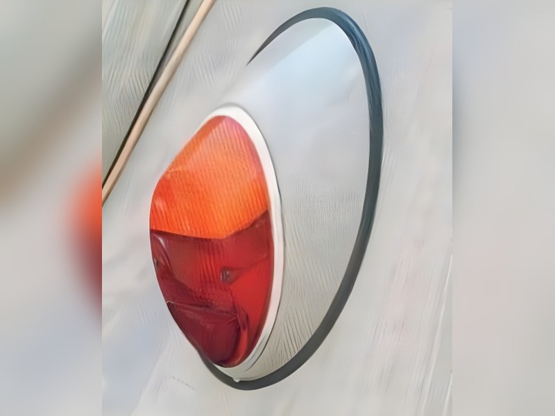 Foto da característica: Lanterna Bicolor