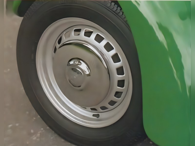 Foto da característica: Ventilada 20 furos calota achatada