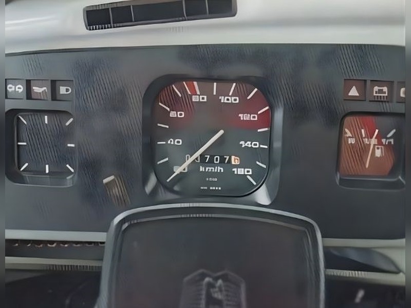 Foto da característica: Velocímetro Quadrado 160 km/h